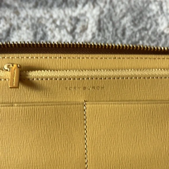 New Tory Burch Robinson Crosshatch Saffino leather Continental Wallet Wristlet - Picture 11 of 15
